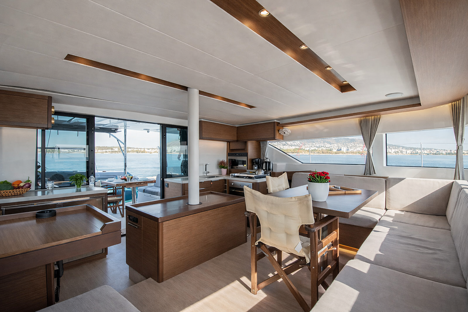 Catamaran open-plan saloon