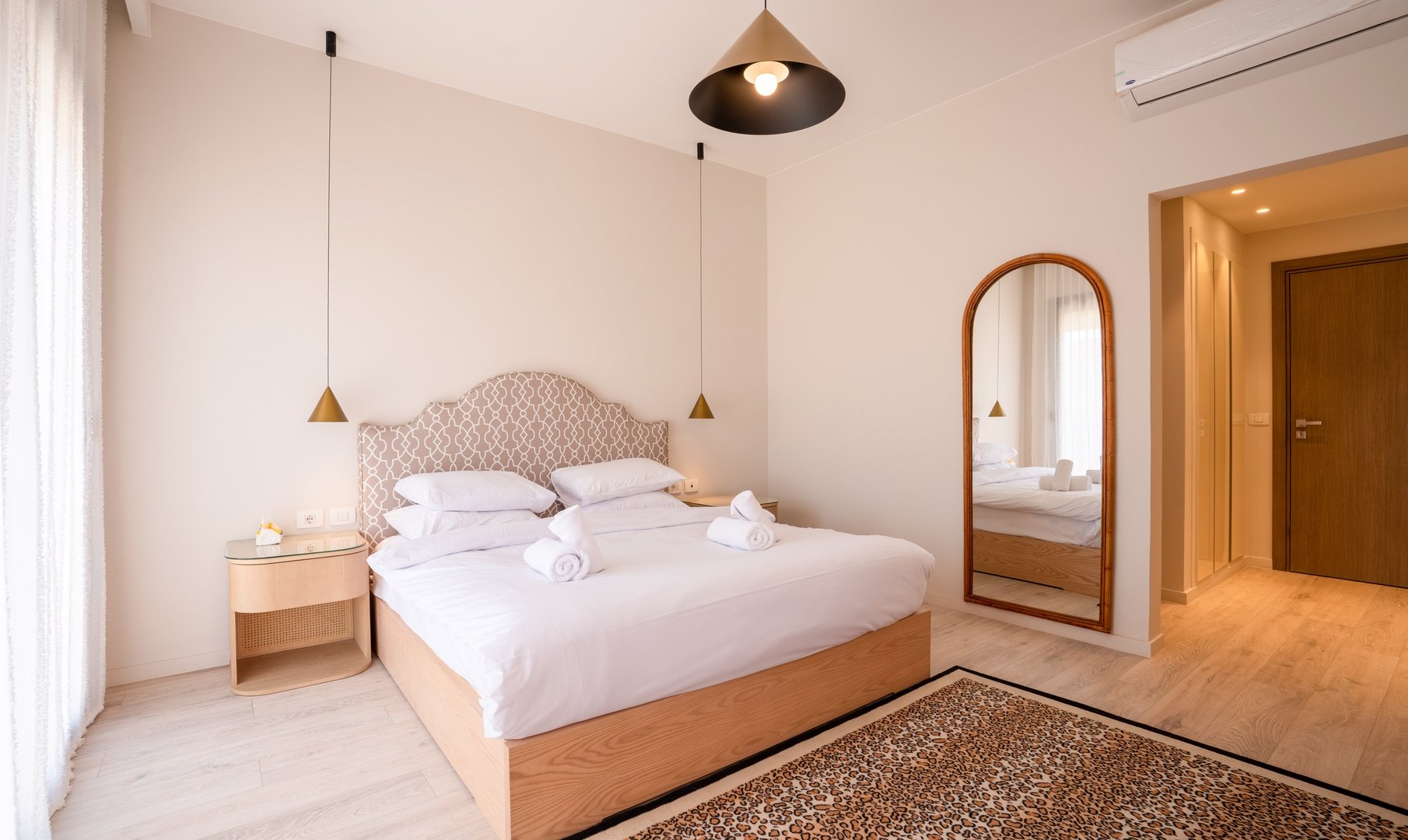 El Gouna villa bedroom with ensuite and mirror
