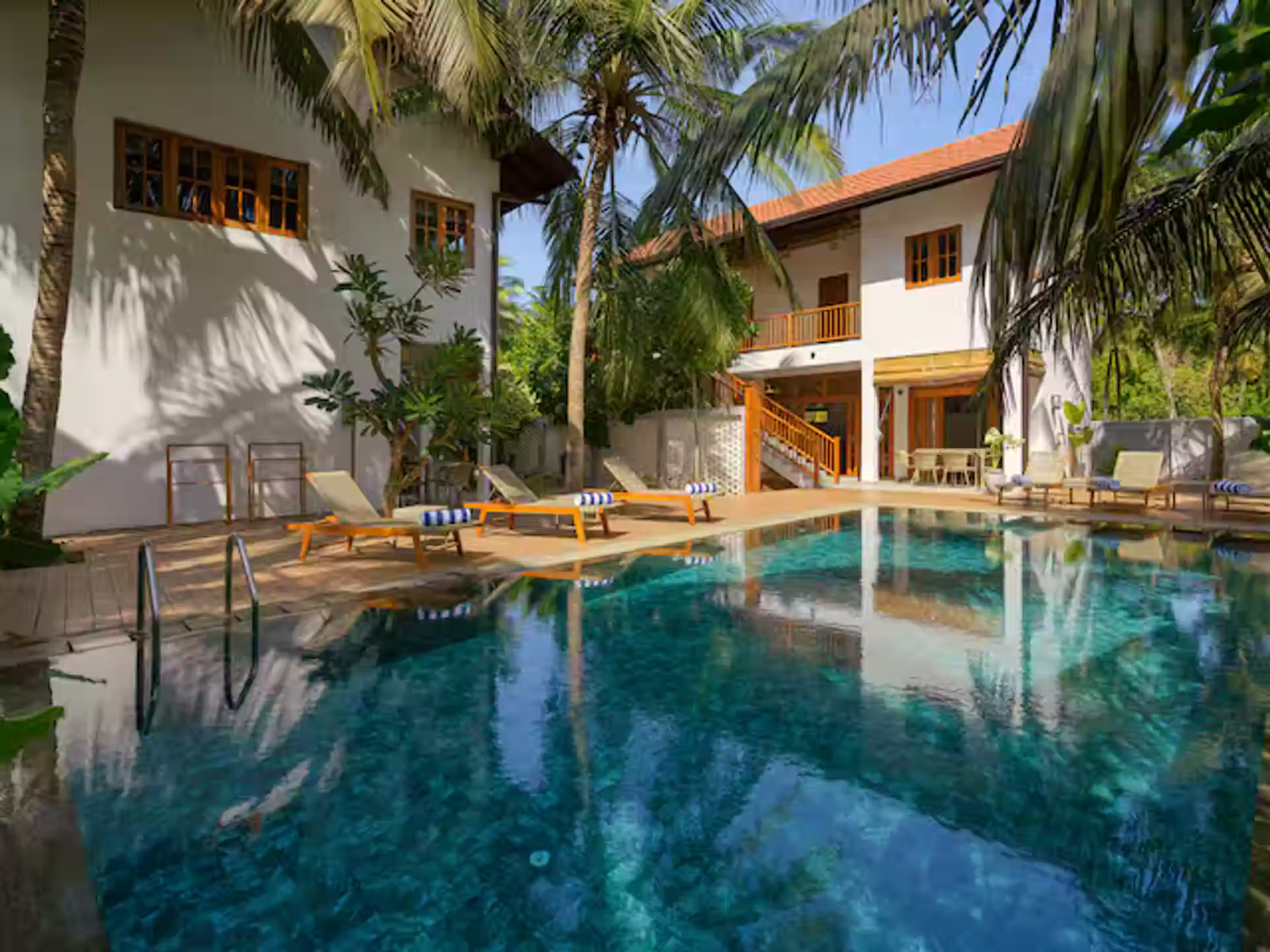 Kalpitiya villa pool reflection