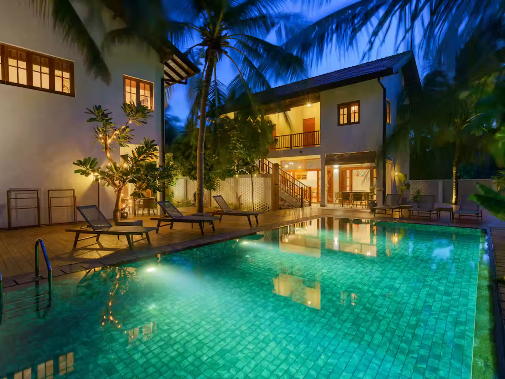 Kalpitiya villa pool in evening light