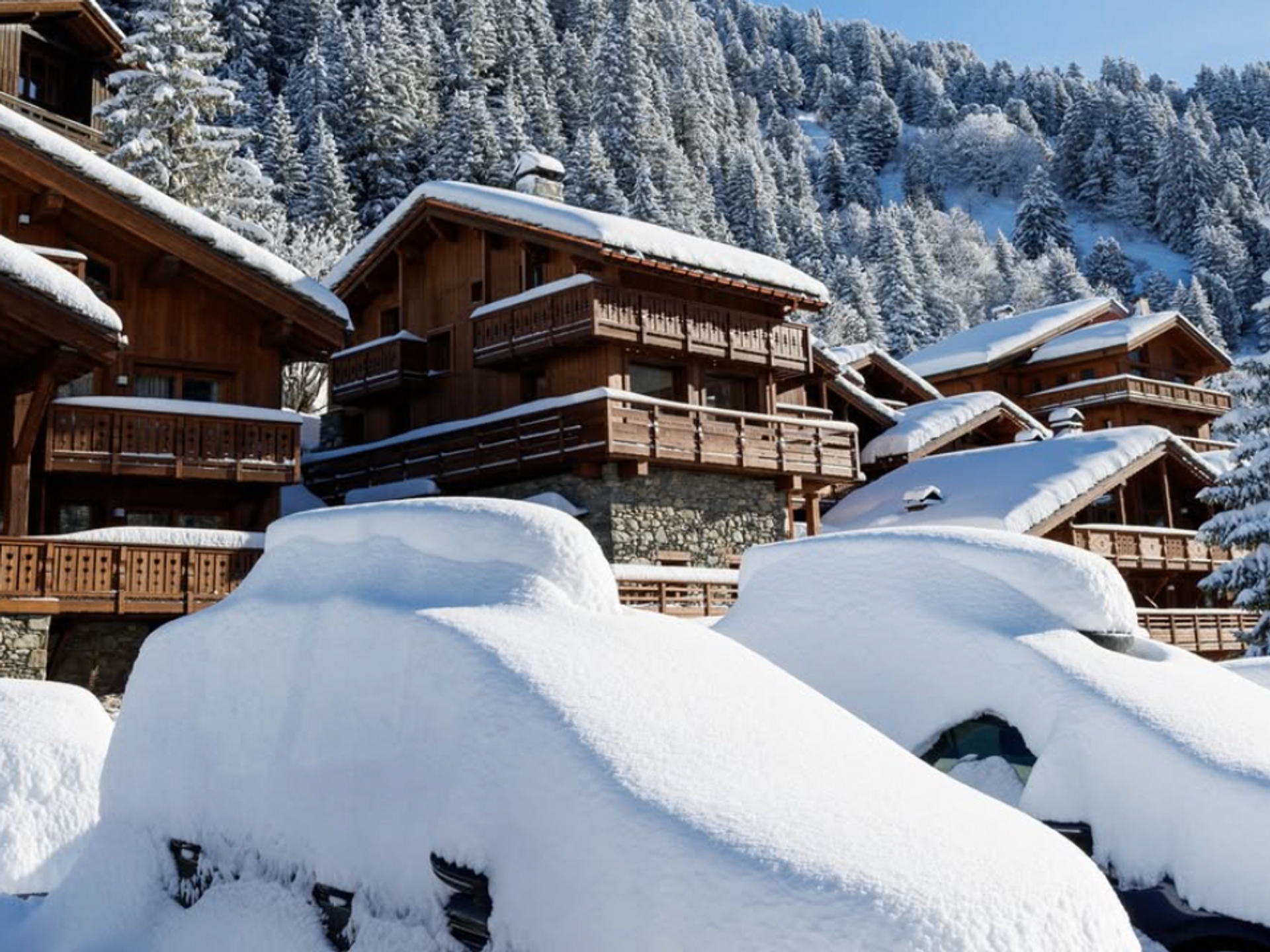 Meribel snowy mountain scenery
