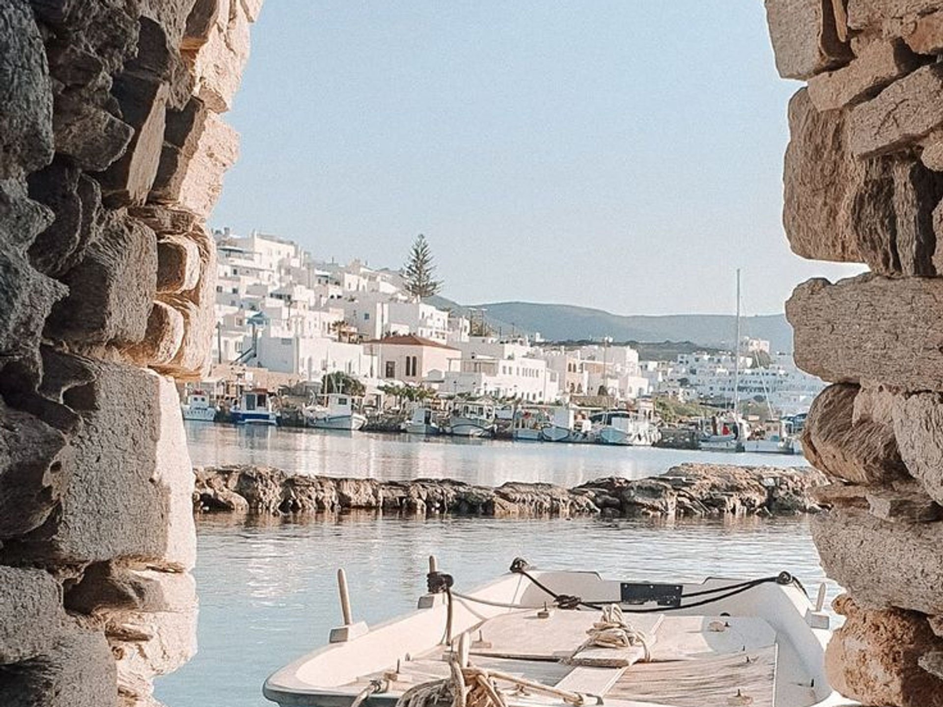 Paros kitesurfing at the beach