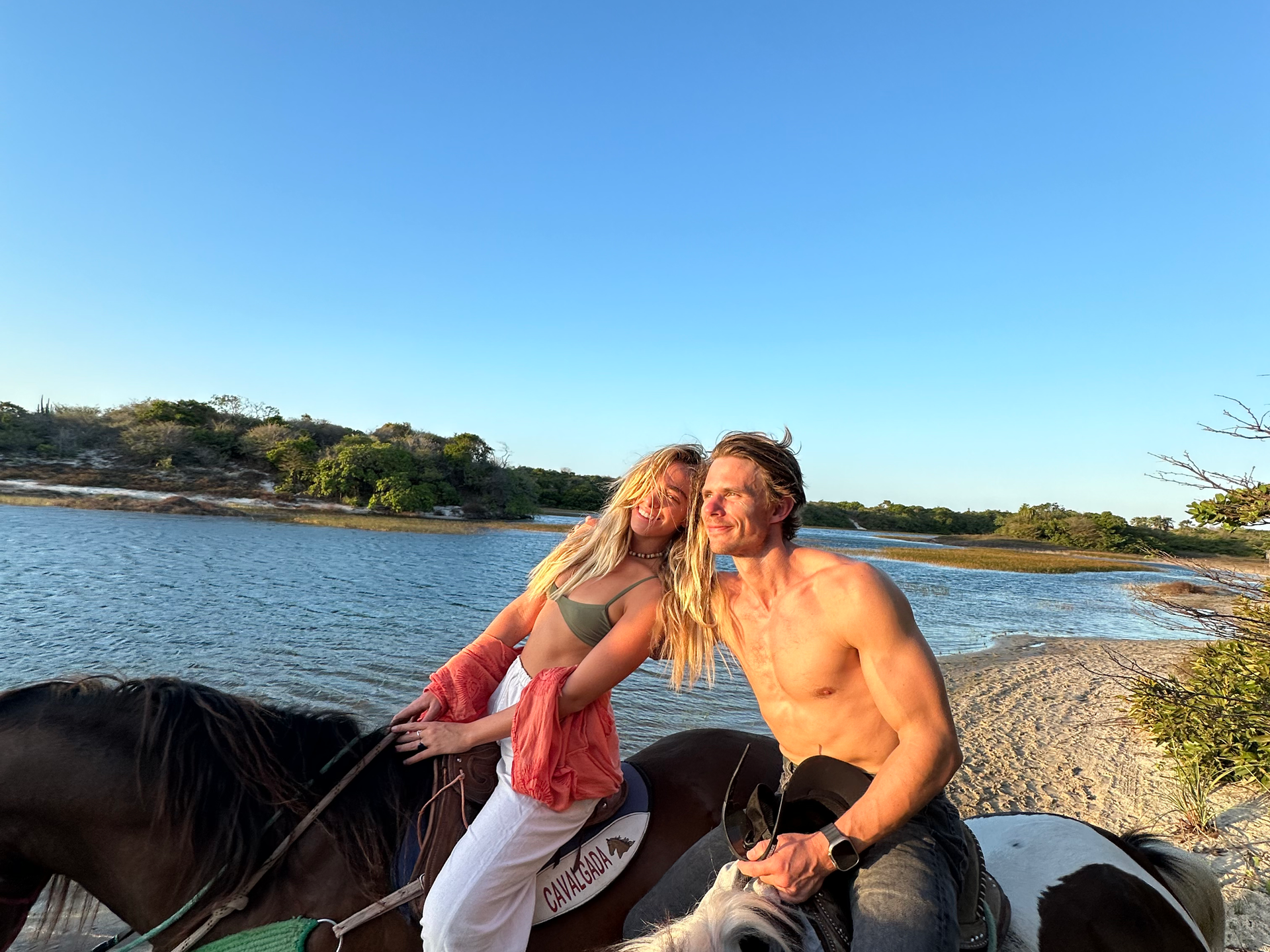 Prea dune buggy with road signs